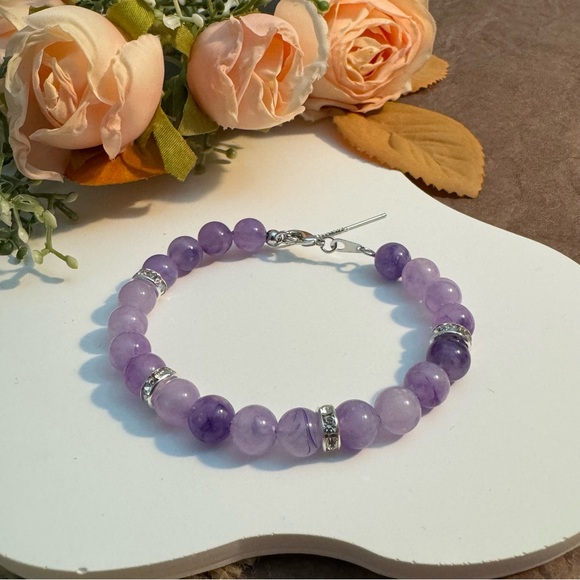 Soft Purple Beaded Bracelet - Picture 4 of 5